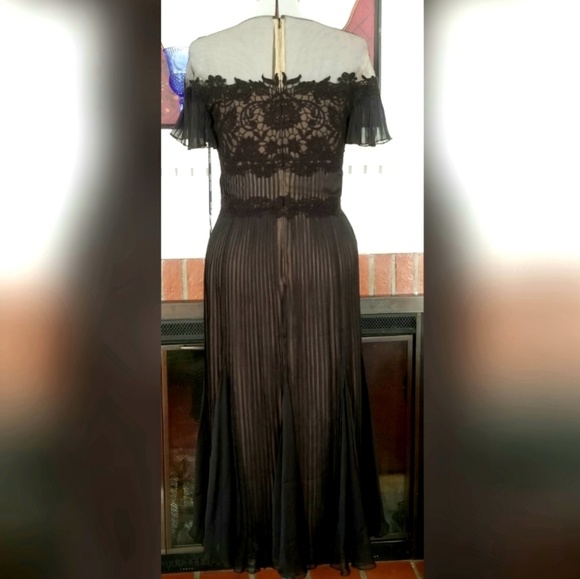 Tadashi Shoji Aditya Pleated Black Chiffon Dress - Picture 6 of 8